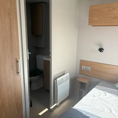 Campsite Mobilhome 8 Personnes Au Bord De L'ocean Mimizan
